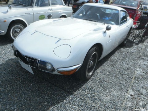 TOYOTA_2000GT