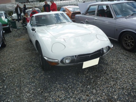 TOYOTA_2000GT